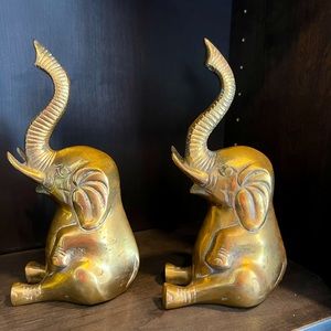 Vintage Chinoiserie Brass Elephant Bookends Pair (2)